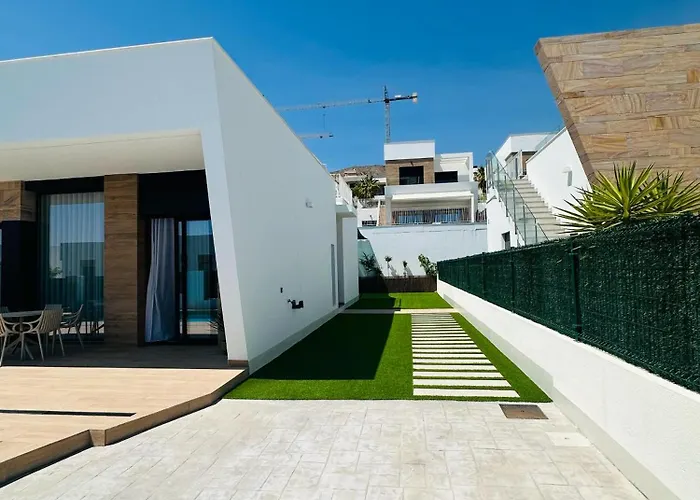 Newray * 피네스트라트